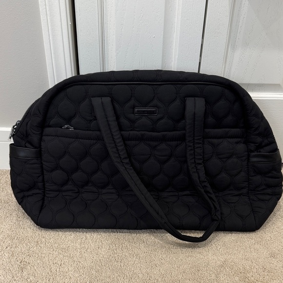Ellen Tracy Handbags - Ellen Tracy Quilted Black Tote Bag